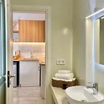 Luaz Naxian Living *