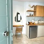 Luaz Naxian Living * Naxos City