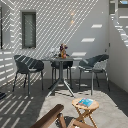 Luaz Naxian Living * Naxos City